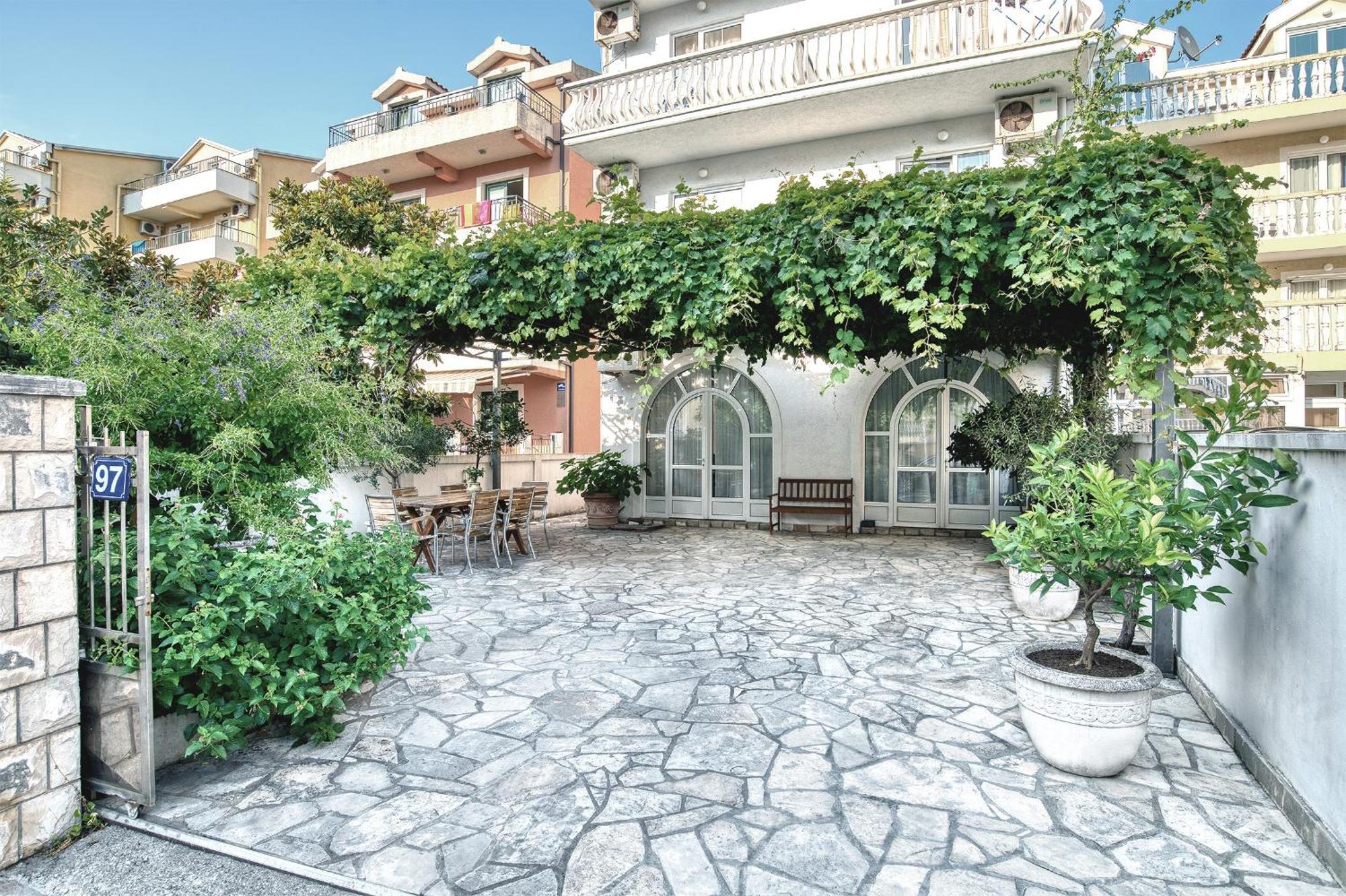 Sun Guest House Budva Dış mekan fotoğraf